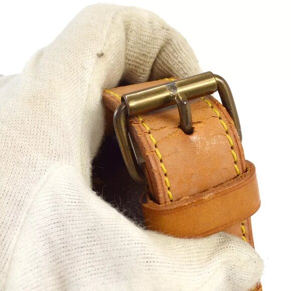 Auth Louis Vuitton MONOGRAM SAUMUR 43 MESSENGER - Picture 6 of 9